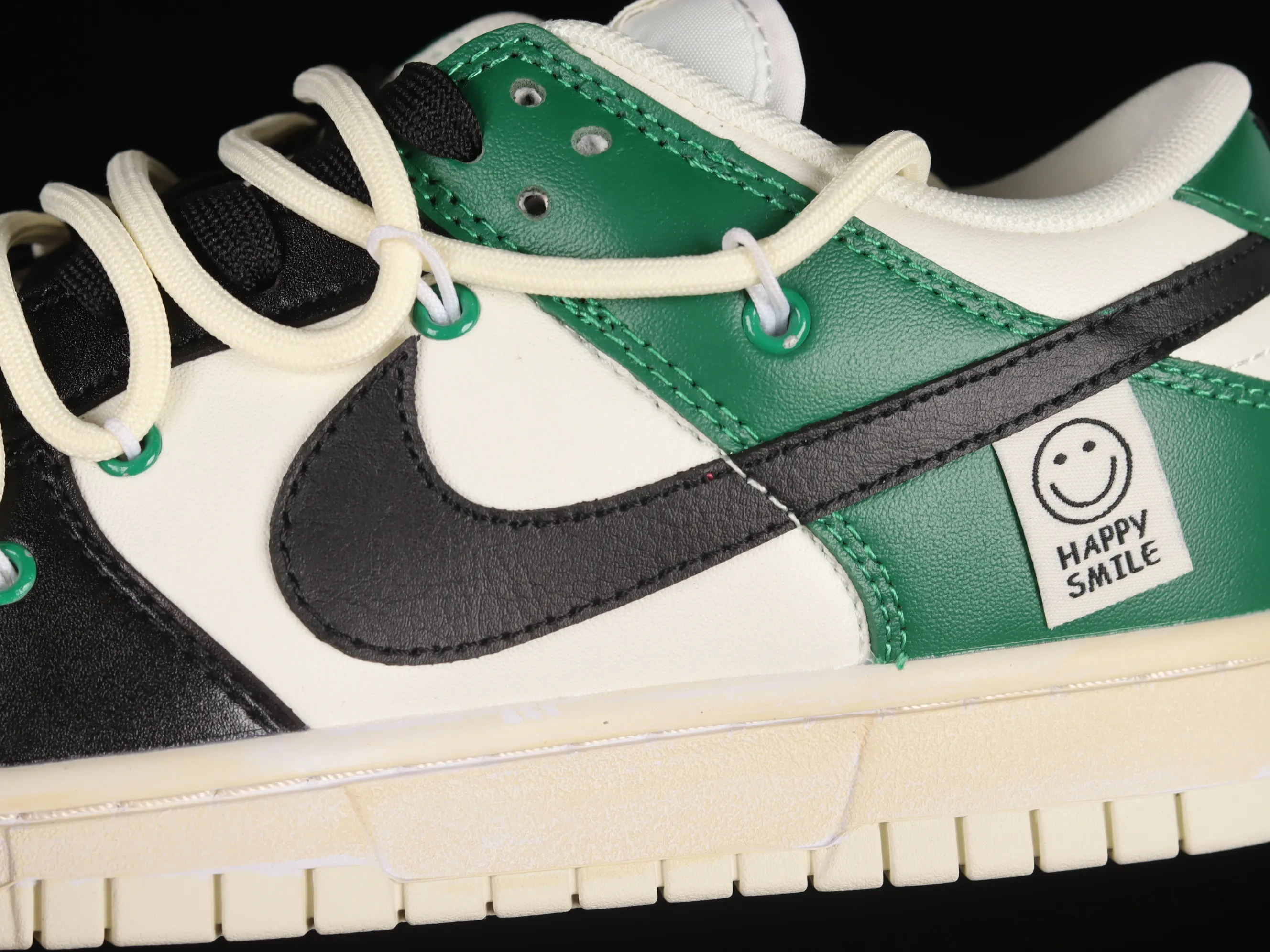 All categories Nk SB Dunk series Nk SB Dunk Low low-top sneakers Nk Dunk Low white green customized version of deconstructed strap casual sneakers DJ6188-100